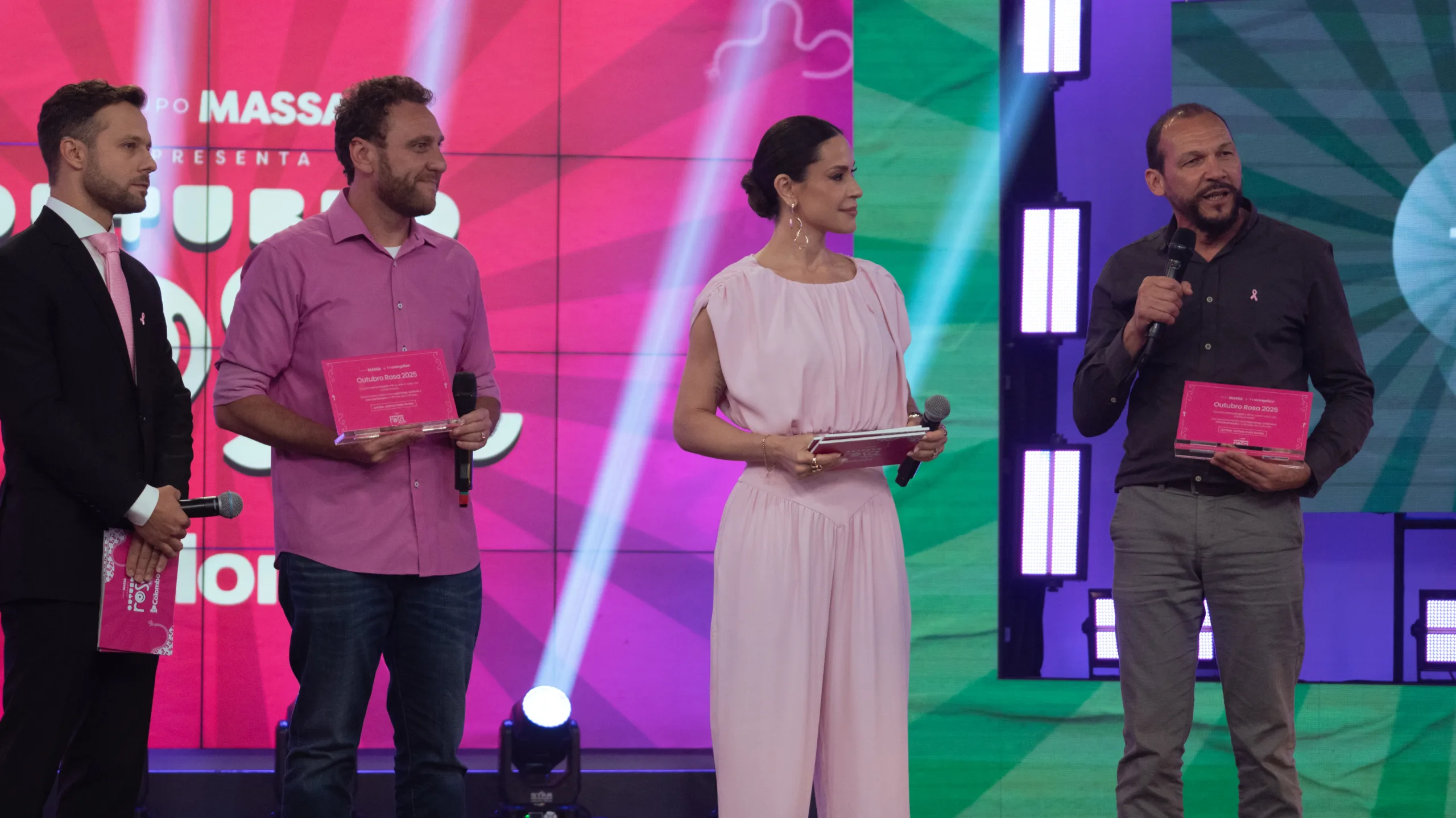 Grupo Massa e TV Evangelizar se unem em campanha histórica do Outubro Rosa 2025 | Foto: divulgação / Grupo Massa. Grupo Massa e TV Evangelizar se unem em campanha histórica do Outubro Rosa 2025 | Foto: divulgação / Grupo Massa.
