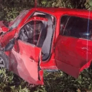 Motorista embriagado e em alta velocidade provoca acidente; mãe e filha ficam feridas | Imagem: Corpo de Bombeiros de SC
