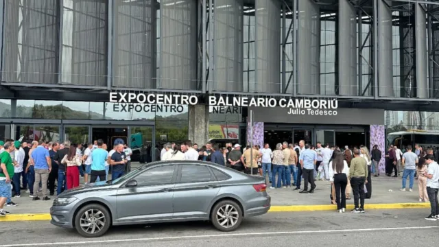 MDB realiza encontro em Balneário Camboriú com mais de 4 mil participantes e lideranças nacionais e prepara eleição de 2026
