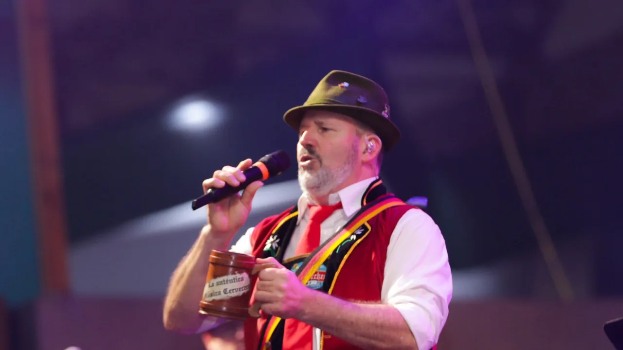 Brasil e Argentina brindam juntos em noite histórica na 40ª Oktoberfest Blumenau