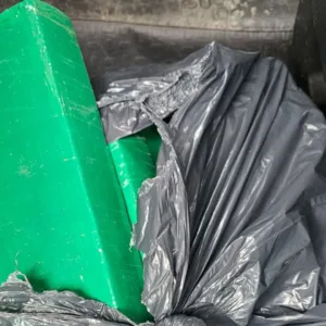 Motorista sem CNH é preso com drogas após perseguição na BR-101