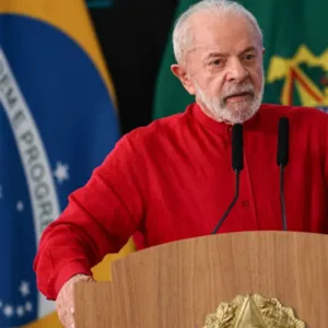 Lula e Trump discutem tarifaço e relações entre Brasil e Estados Unidos