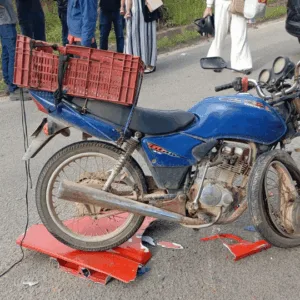 Acidente entre moto e caminhão deixa homem morto em SC |    Imagem: Polícia Militar Rodoviária 