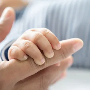 Bebê de 10 meses é reanimada após parada cardiorrespiratória em creche de SC