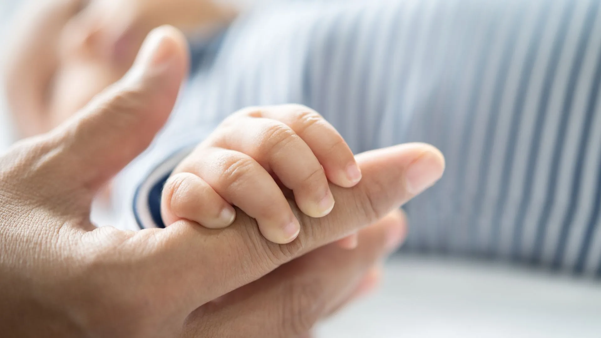 Bebê de 10 meses é reanimada após parada cardiorrespiratória em creche de SC – Imagem: ilustrativa/ Freepink