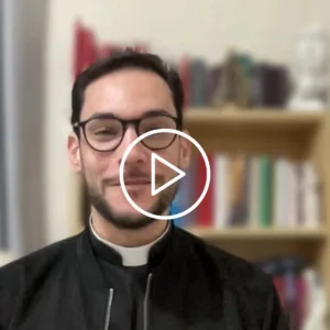 Padre que recebeu pedido de rezar pela alma de Odete Roitman conversou com o SCC10