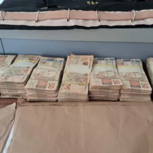 Polícia de SC desarticula quadrilha que aplicava golpe em todo o Brasil