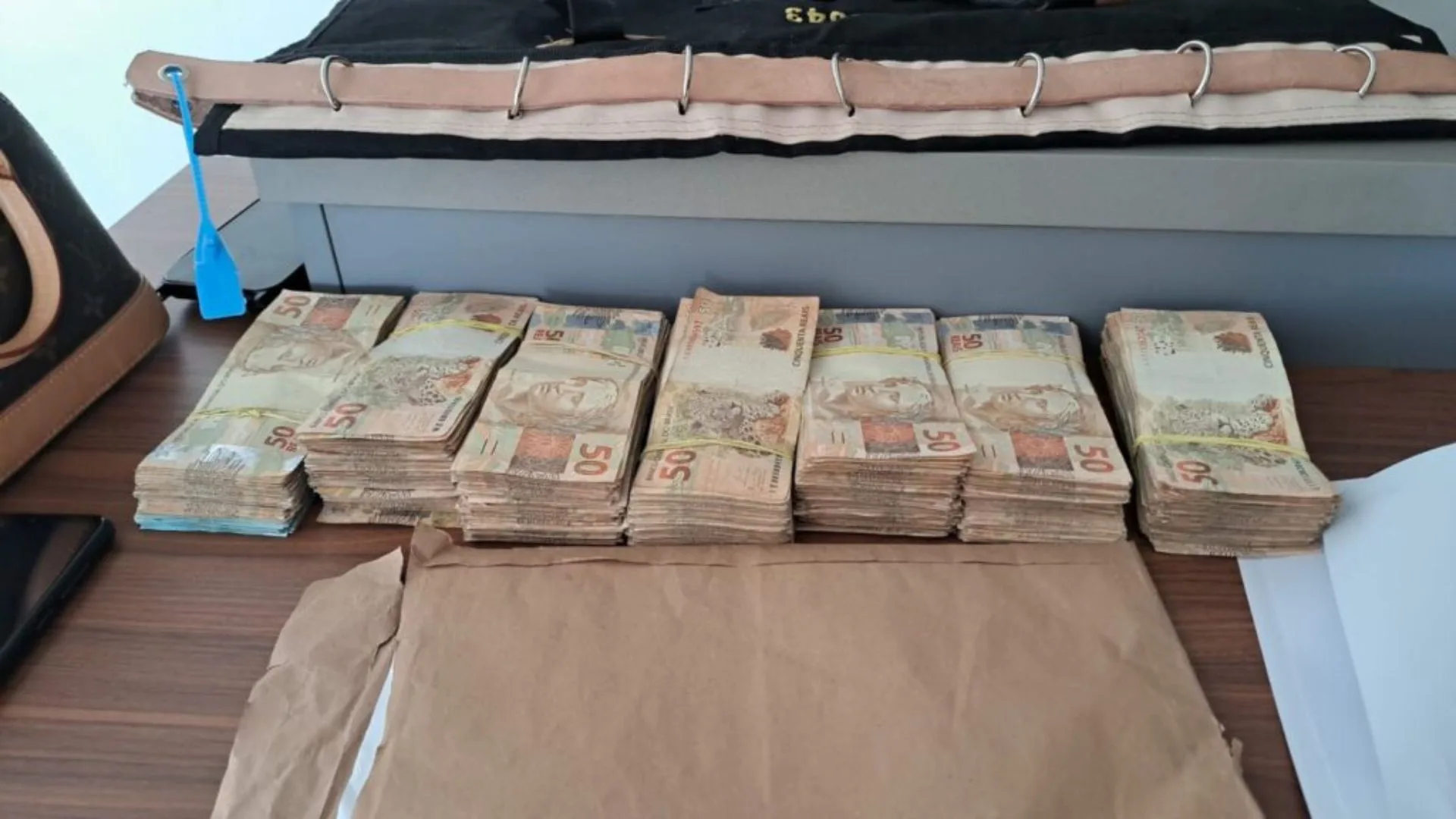 Polícia de SC desarticula quadrilha que aplicava golpe em todo o Brasil | Foto: divulgação PCSC Polícia de SC desarticula quadrilha que aplicava golpe em todo o Brasil | Foto: divulgação PCSC
