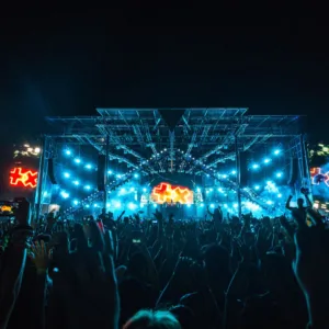 Guns N’ Roses abre turnê no Brasil com show em Florianópolis