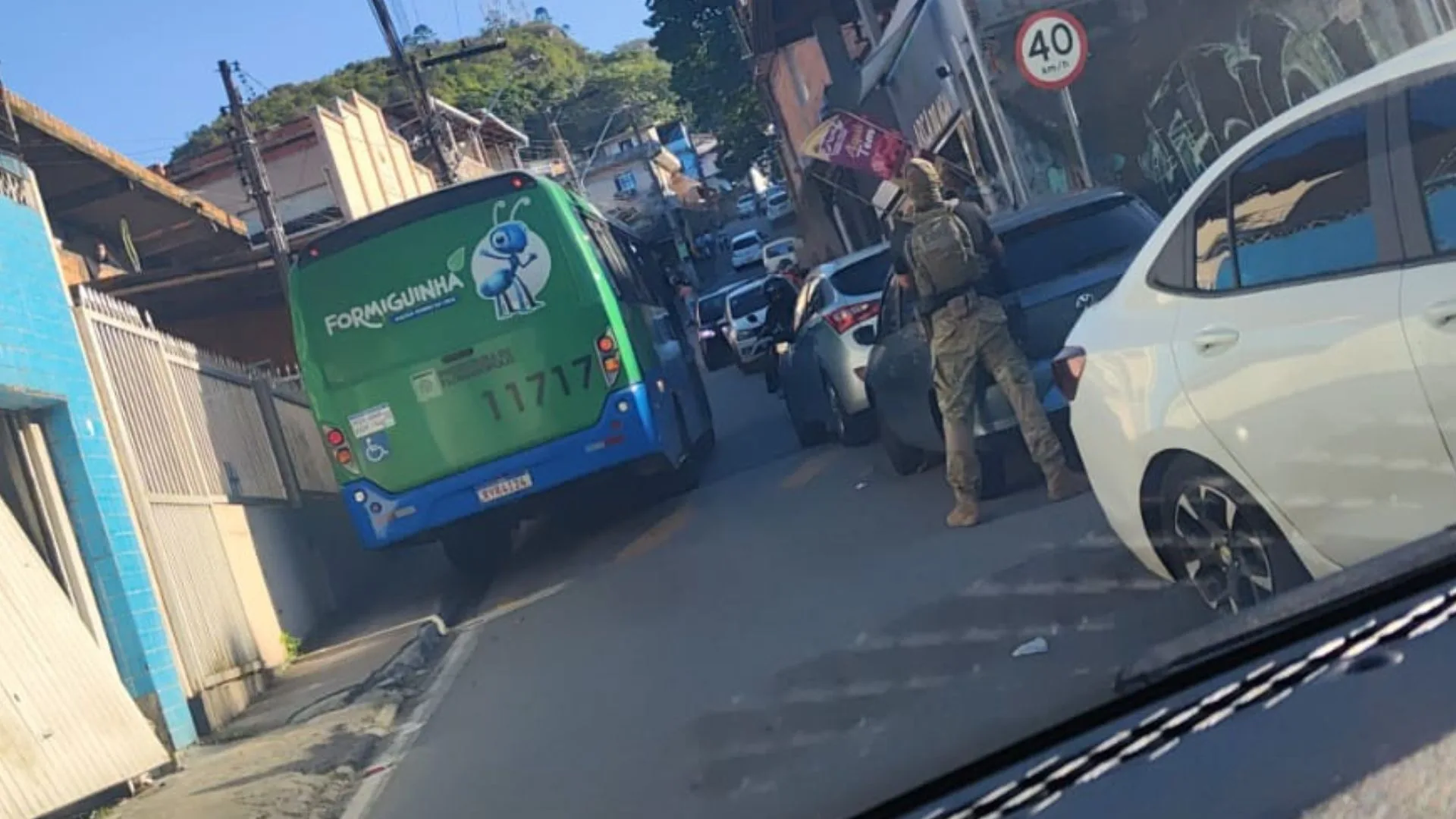 Suspeito de atirar no delegado-geral de SC é alvo de operação da Polícia Civil em Florianópolis – Imagem: cedido