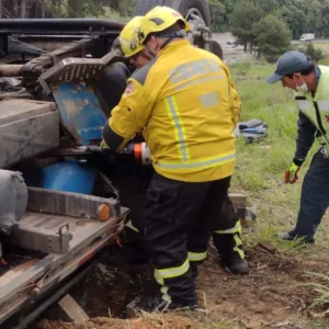Motorista morre esmagado por caminhão na BR-282