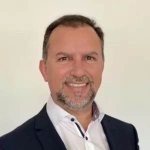 Otávio Rodacoswiski, da BMW Araquari, compartilha experiência em evento da ACIJ