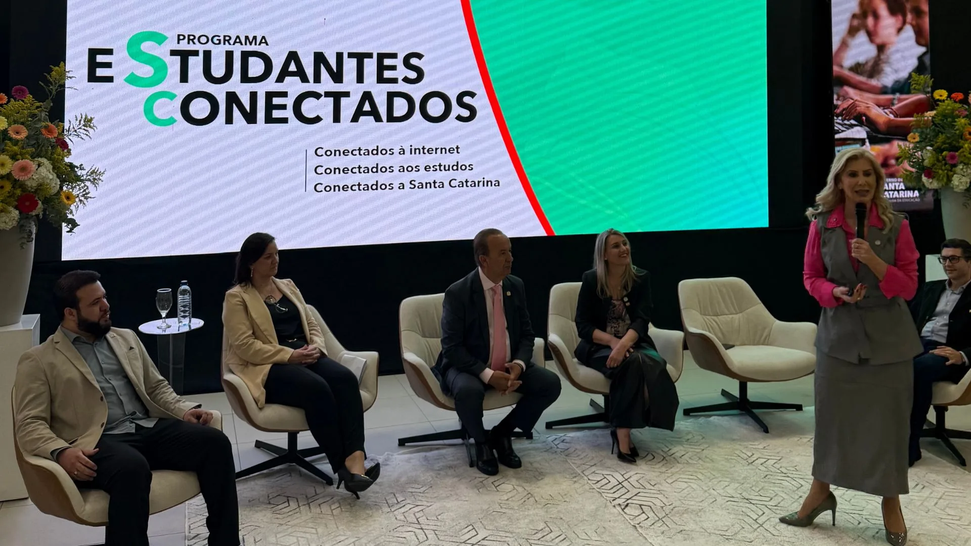 Santa Catarina lança programa ‘Estudantes Conectados’ com investimento de R$ 80 milhões | Foto: divulgação. 