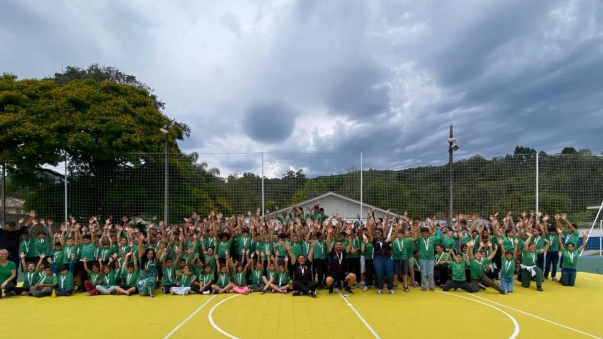 500 crianças participam de torneio esportivo em Palhoça pelo projeto Brincando na Quadra – Imagem: divulgação