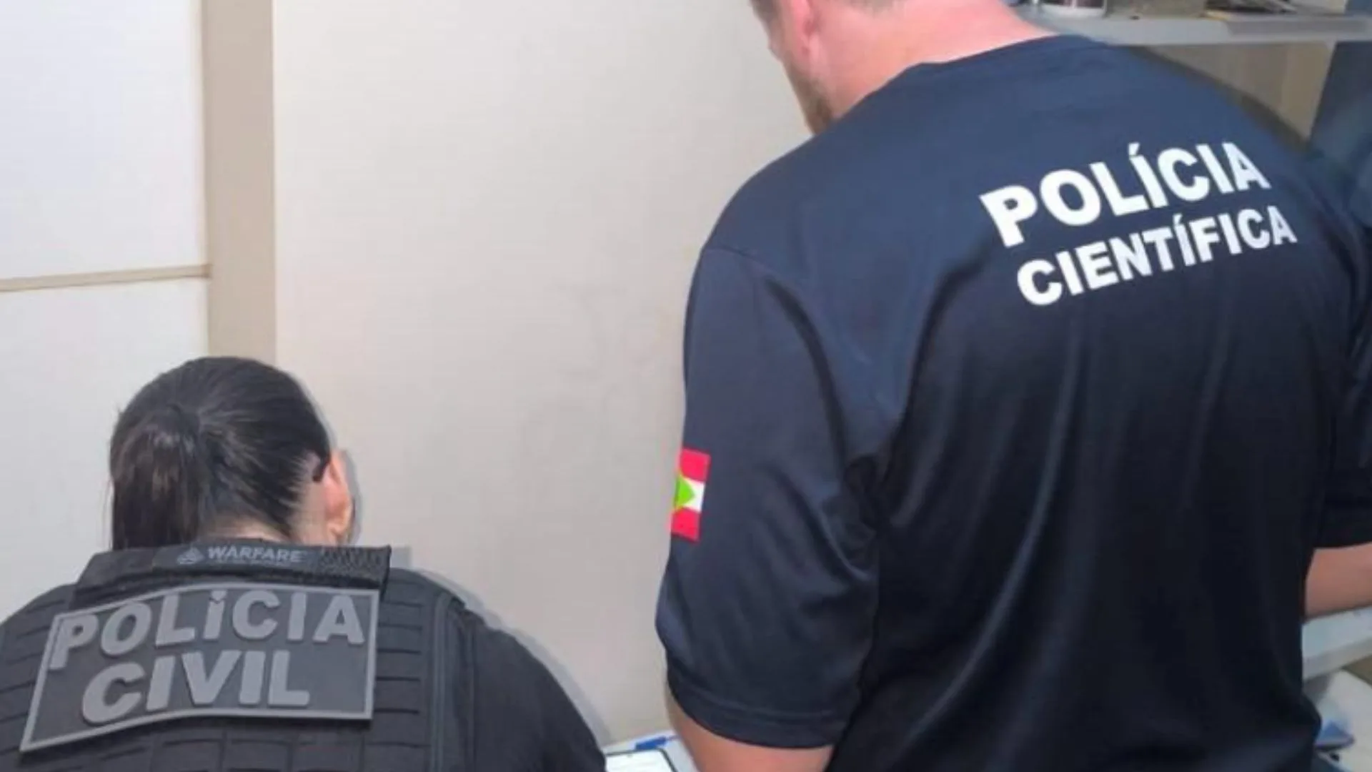 Homem é preso em flagrante por armazenar pornografia infantil em SC | Foto: divulgação / PCSC 