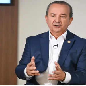 Jorginho Mello oferece ajuda ao Rio de Janeiro na guerra contra facções