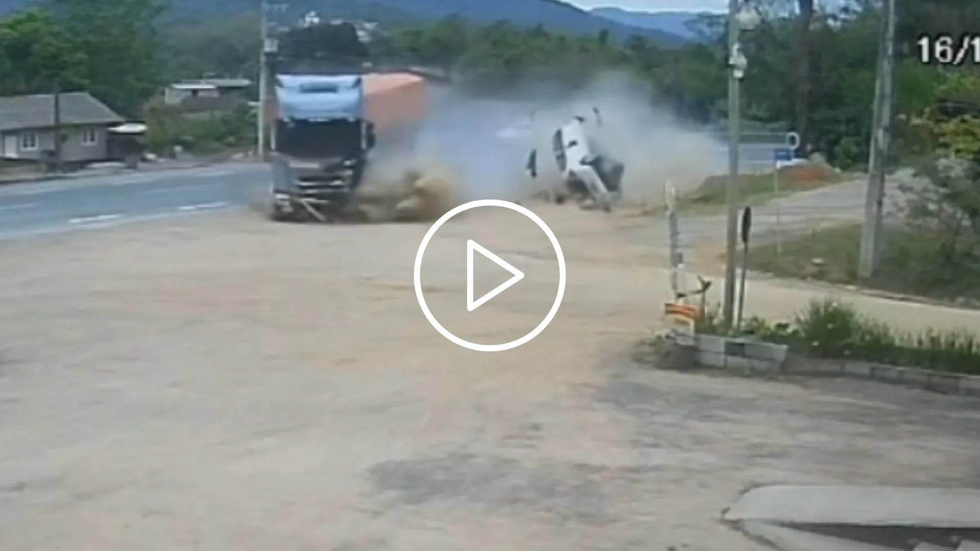 Imagens mostram acidente chocante que matou motorista na BR-470 em SC | Foto: Divulgação