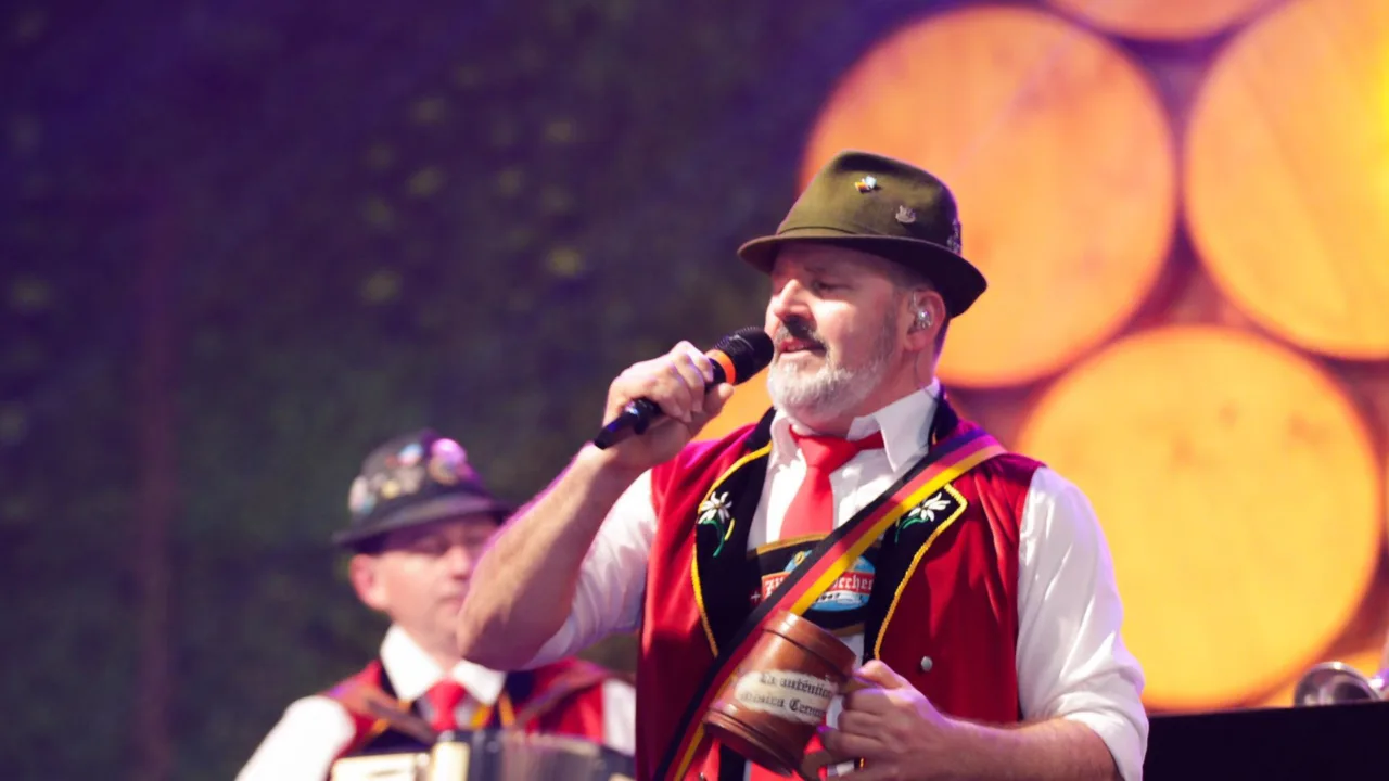 Brasil e Argentina brindam juntos em noite histórica na 40ª Oktoberfest Blumenau