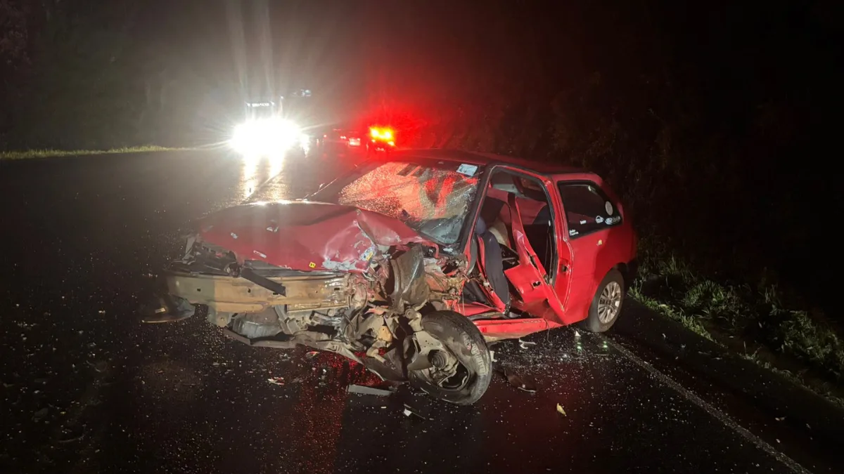 Gestante fica ferida em colisão frontal na BR-282 em SC; veja imagens | Imagem: Corpo de Bombeiros de SC Gestante fica ferida em colisão frontal na BR-282 em SC; veja imagens | Imagem: Corpo de Bombeiros de SC