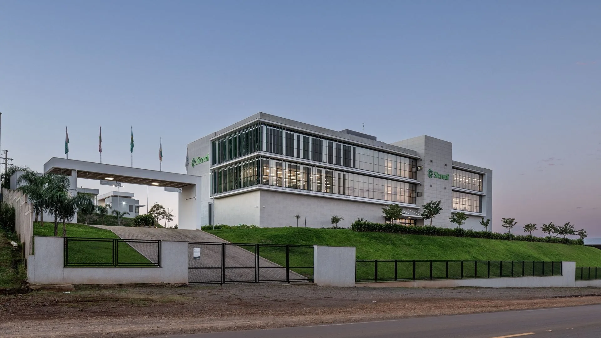 Sicredi Altos da Serra completa 37 anos transformando a comunidade | Foto: Sicredi Altos da Serra/Reprodução
