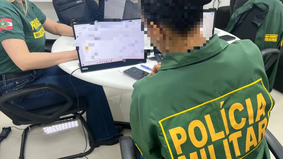 GAECO deflagra operação ‘Fake Notes’ contra esquema de notas frias em rede hoteleira de SC | Imagem: Gaeco/MPSC GAECO deflagra operação ‘Fake Notes’ contra esquema de notas frias em rede hoteleira de SC | Imagem: Gaeco/MPSC