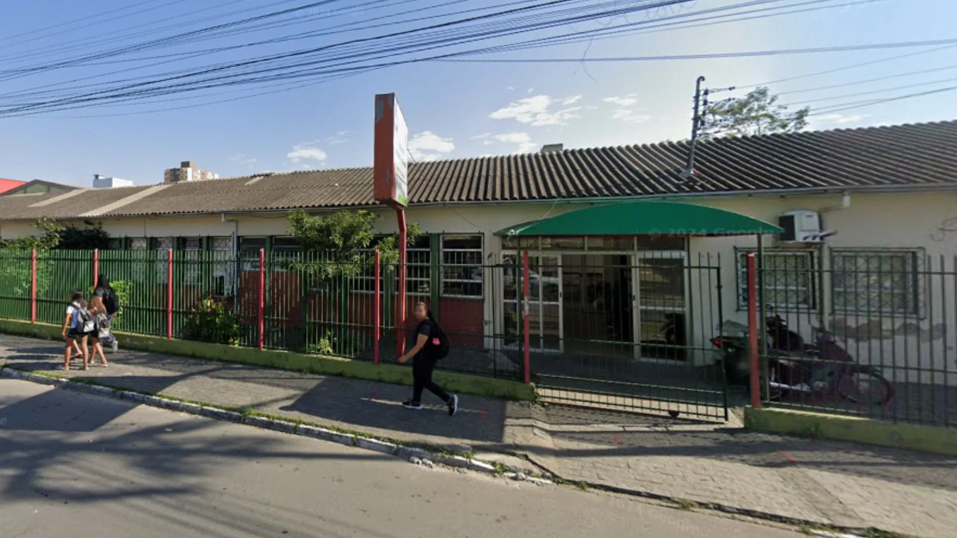 ‘Iria matar as crianças’: homem invade escola em SC e causa pânico entre alunos e professores | Foto: Google Maps/Reprodução ‘Iria matar as crianças’: homem invade escola em SC e causa pânico entre alunos e professores | Foto: Google Maps/Reprodução