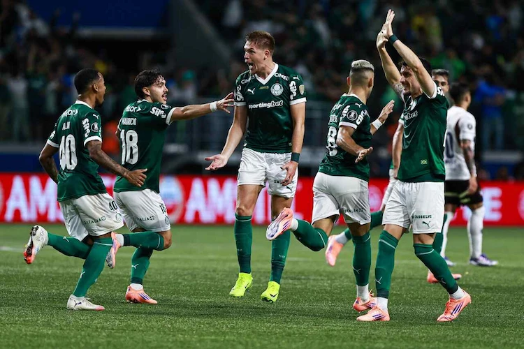 Palmeiras faz história, goleia a LDU e fará a final da Libertadores com Flamengo | Foto: Reprodução/SBT Sports