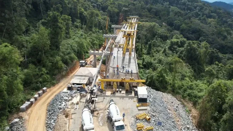 Cortes podem afetar obras como a do elevado da BR-280, em Jaraguá do Sul. (Foto: DNIT/Divulgação)