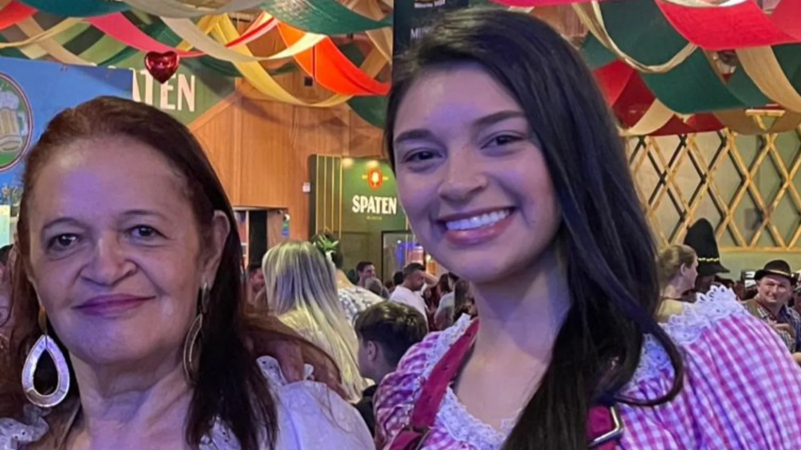 Com trabalho e dedicação, avó e neta constroem casa própria graças às polainas da Oktoberfest | Imagem: Redes Sociais/ Cedido ao SCC10