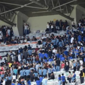 Aulão de IA com quase 30 mil alunos termina em briga no Mineirão