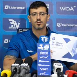 Avaí projeta 2026 com dívida de R$ 48,8 milhões, corte de 80% no orçamento e possível proposta de SAF.| Foto: Leandro Boeira / Avaí fc / Divulgação