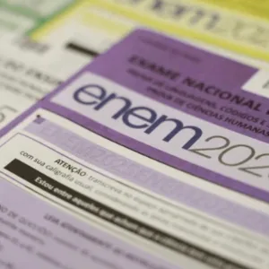 Cancelamento do Enem 2025 é descartado após suspeita de vazamento