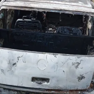 Carro pega fogo na SC-114 em Painel | Foto: PMRv Serra