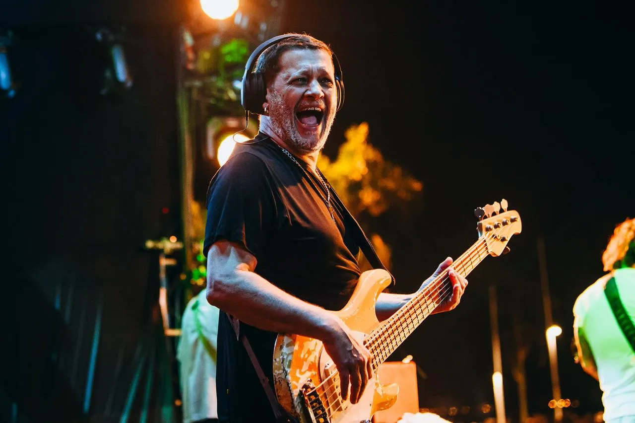 Dazaranha reúne mais de 20 mil pessoas em show gratuito na Beira-Mar Norte