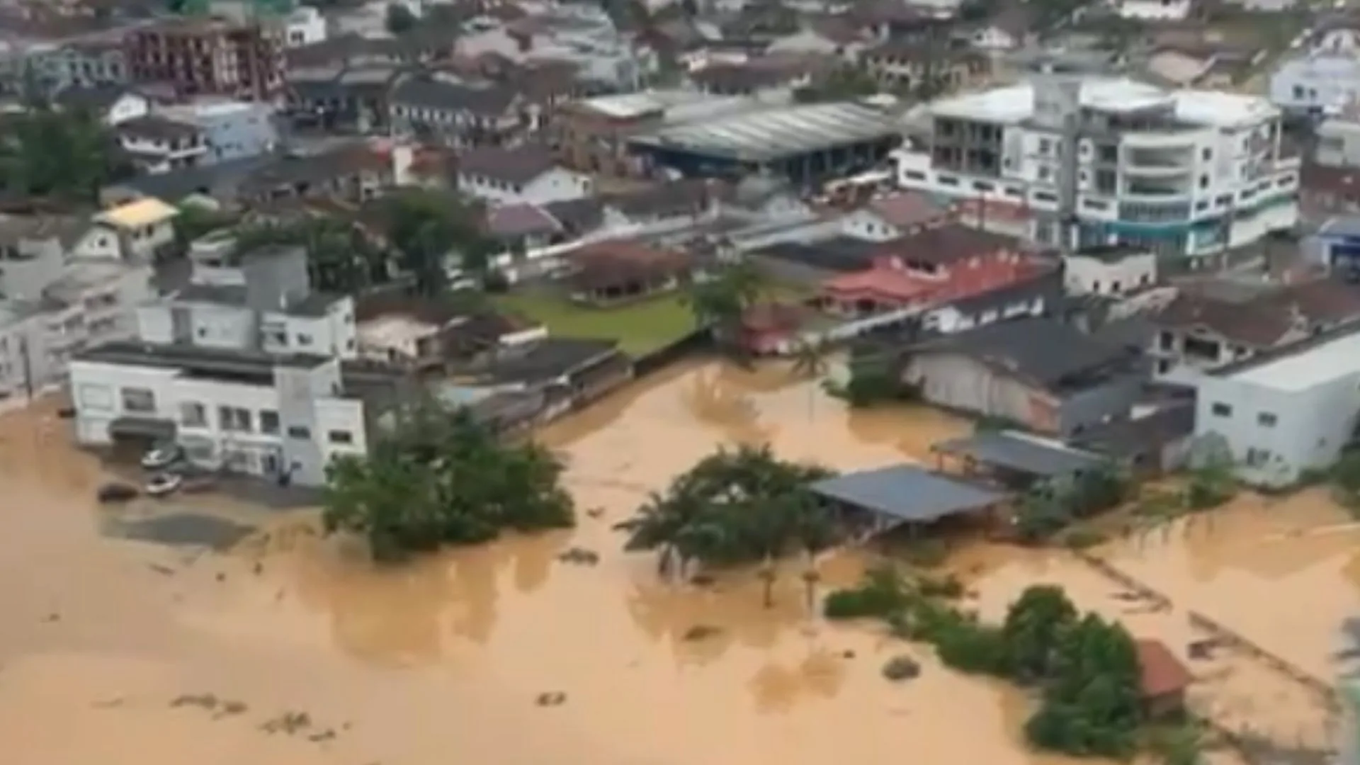 Governador Jorginho Mello garante R$ 7 milhões para reconstrução de Luiz Alves | Foto: Divulgação/Defesa Civil