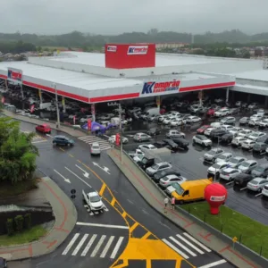 Grupo Koch realiza processo seletivo para nova loja Komprão em Joinville