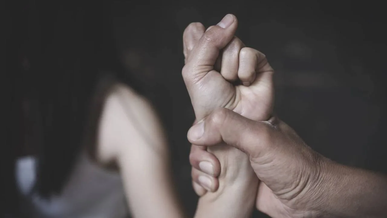 Homem é preso após agredir e ameaçar ex-companheira com canivete em Lages | Imagem ilustrativa