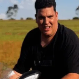 Influenciador 'Gigante du Grau' é morto a tiros