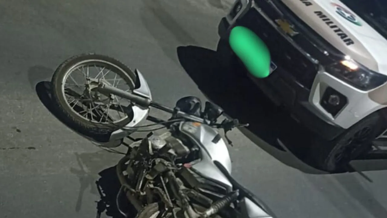 Motocicleta colide com viatura da PM e deixa jovem inconsciente em Urubici | Foto: 5º BBM