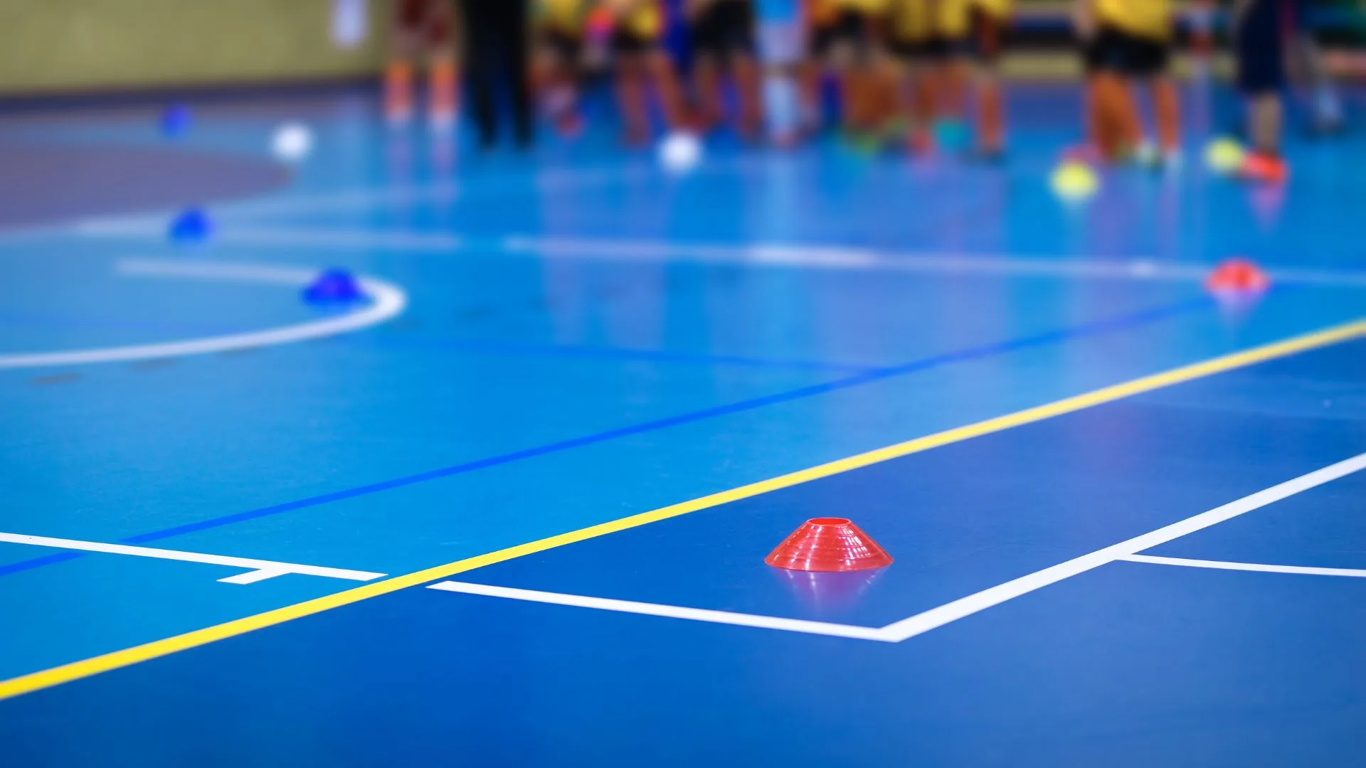 Ancelotti divulga lista da Seleção com sete nomes do Brasil; Real enfrenta Liverpool e Jaraguá vence clássico.| Foto: banco de imagens do Canva