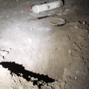 PM encontra buraco no porão da casa para possível ocultação de corpos após filho matar mãe e irmã em SC | Imagem: PM