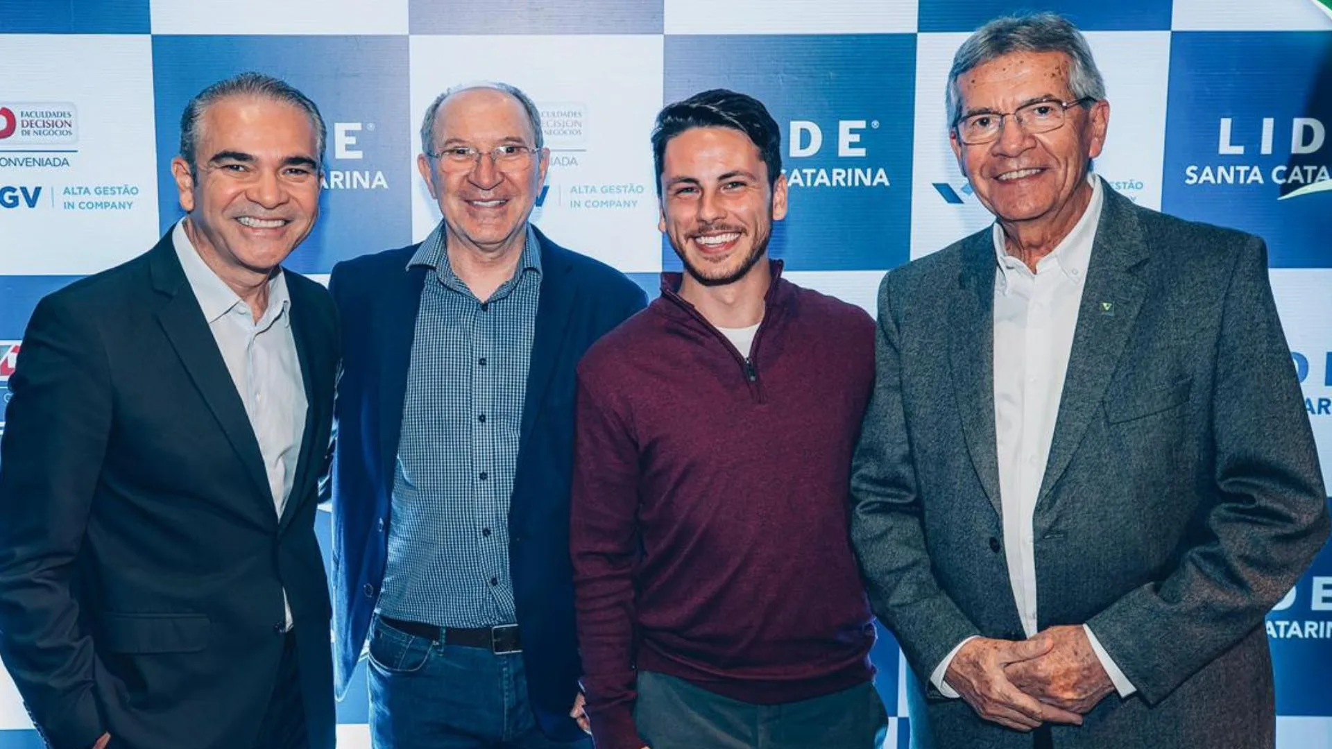 Educação reúne empresários, autoridades e especialistas como prioridade para o desenvolvimento de Santa Catarina | Foto: LIDE/Reprodução Educação reúne empresários, autoridades e especialistas como prioridade para o desenvolvimento de Santa Catarina | Foto: LIDE/Reprodução