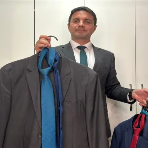 Gravatas de Henrique Zanotto no SCC Meio-Dia ganham votação especial