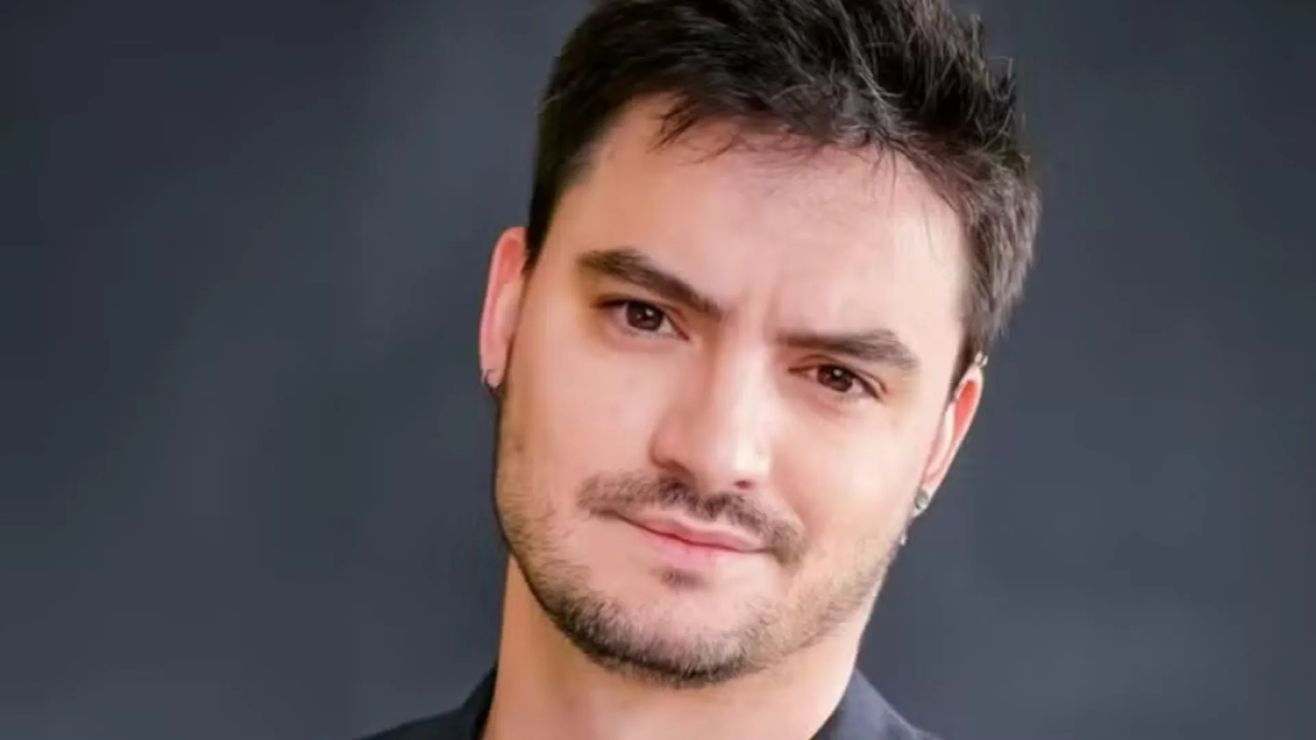 Influenciador é condenado a pagar R$ 10 mil a Felipe Neto por acusação falsa de pedofilia | Foto: reprodução / redes sociais. 