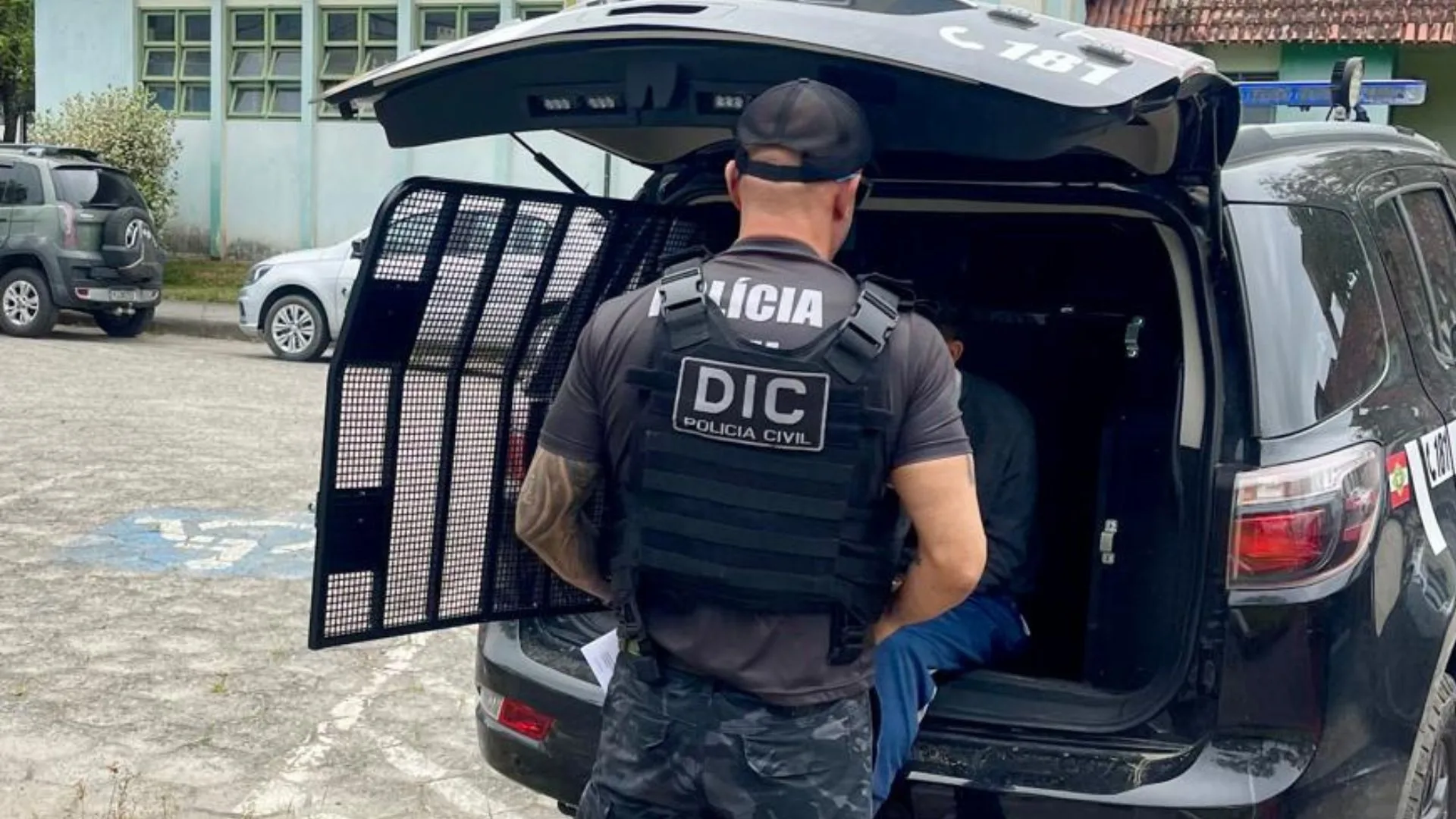 Polícia Civil cumpre mandados e prende suspeito em operação sobre homicídio em SC  | Foto: divulgação / PCSC 