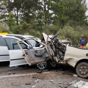 Três homens ficam feridos em grave acidente na Serra Catarinense
