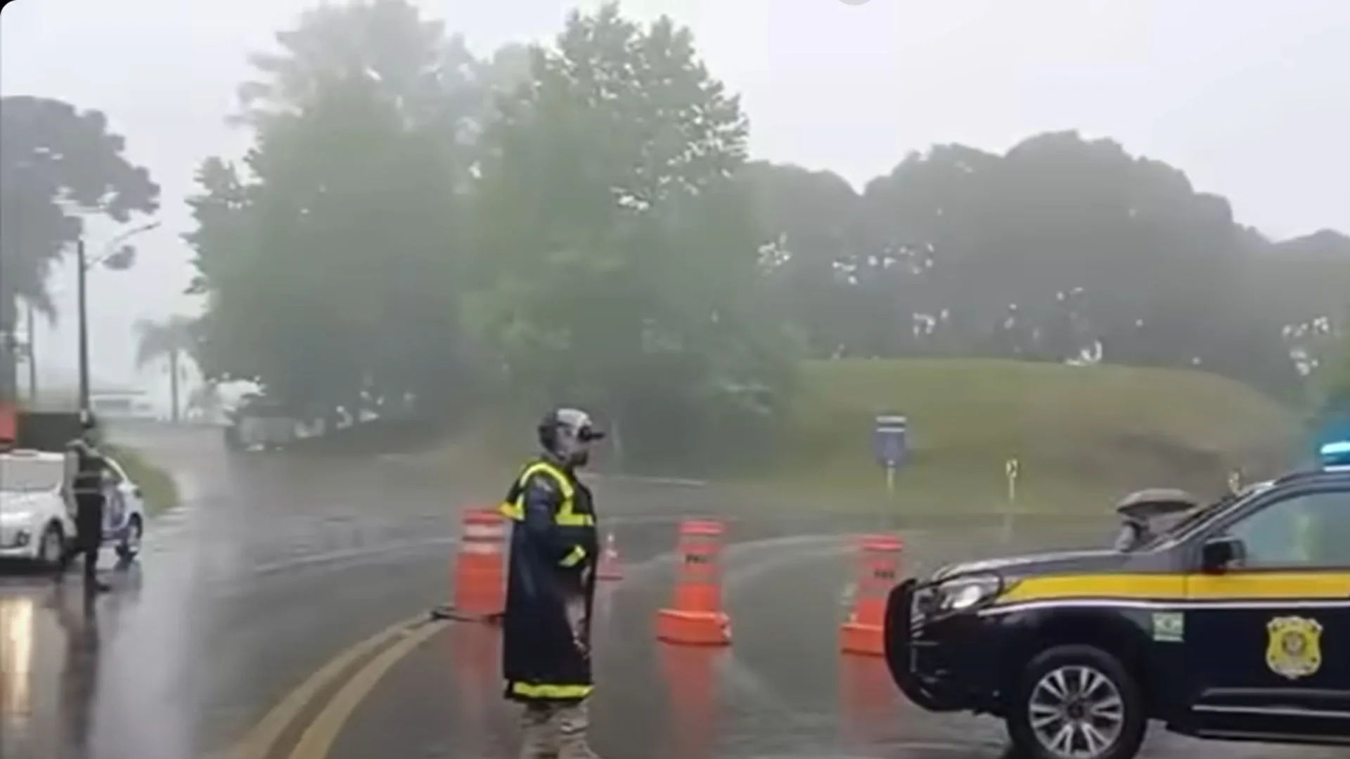 Ciclone extratropical atinge o RS e deixa estado em alerta vermelho | Foto: reprodução / SBT News 