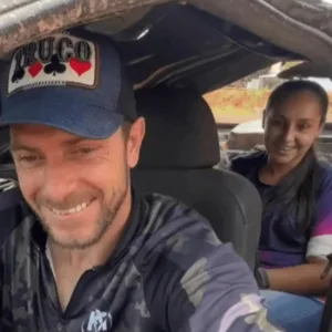 'Perdi tudo, menos minha filha' diz mãe sobre tornado que devastou Rio Bonito do Iguaçu | Foto: reprodução / SBT  