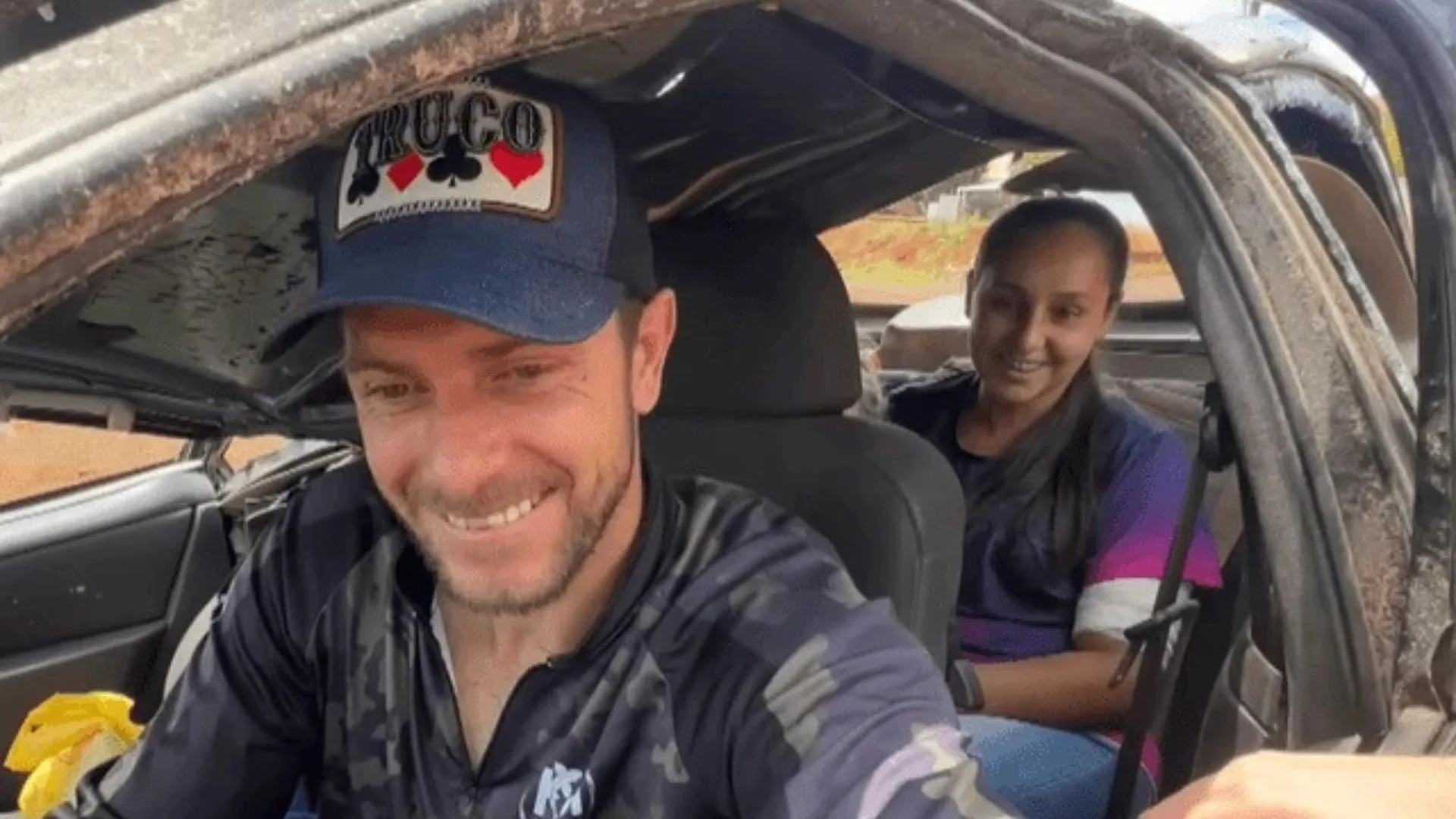 ‘Perdi tudo, menos minha filha’ diz mãe sobre tornado que devastou Rio Bonito do Iguaçu | Foto: reprodução / SBT  