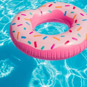 Bebê de um ano morre afogado em piscina de casa | Foto: reprodução. 